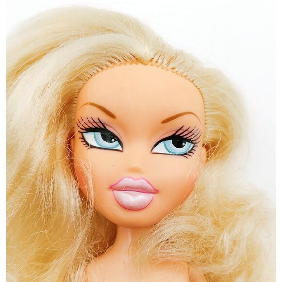 Bratz Cloe Dolls MGA Nude As Is Lot of 4 Vintage 1 modern - Picture 5 of 7